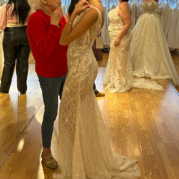 WEDDING DRESS!!! MILLA NOVA - Picture 6 of 12